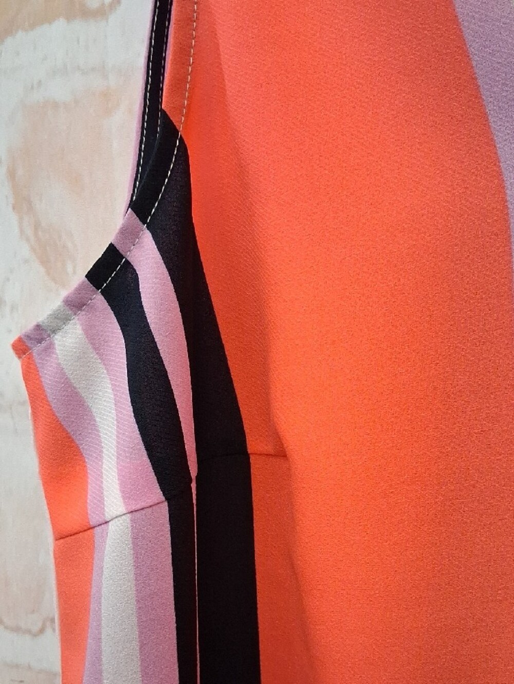 Sweater Subcategory Classification - Picture 3 of 4